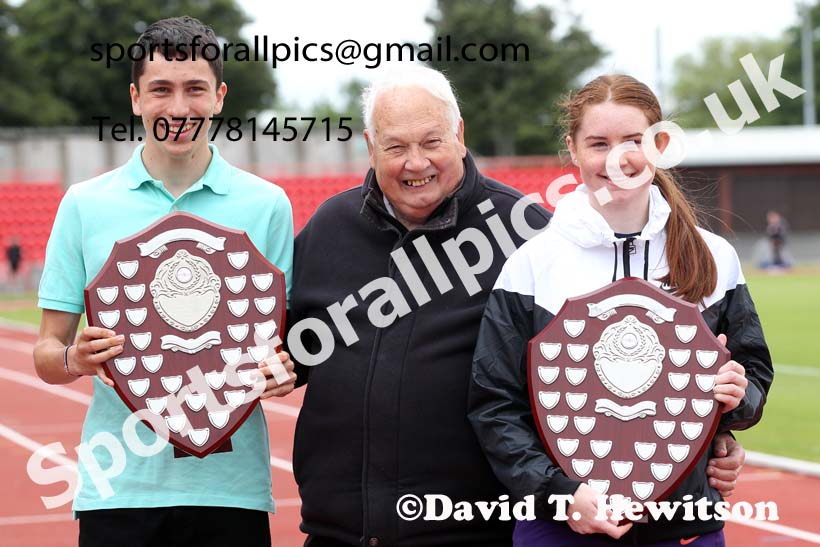 Presentation, 2021 Gateshead Tartan Games. Photo: David T. Hewitson/Sports for All Pics